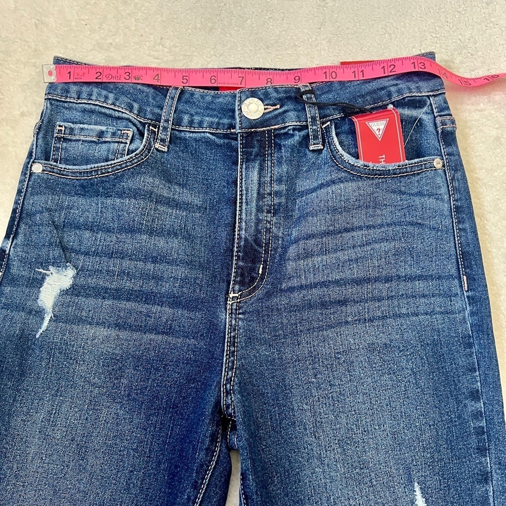 Guess NWT Simmone Super High Rise Skinny Jean - Size 28 - Picture 3 of 16